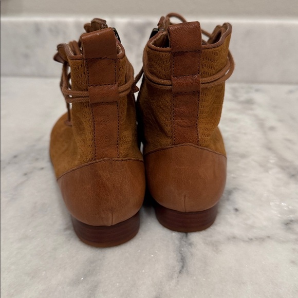 Kelsi Dagger Sedona Lace-Up Bootie in Russet Suede 6.5 - Picture 5 of 7